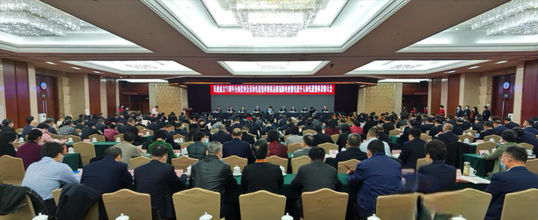 昌利公司龍其準(zhǔn)董事長獲民建中央表彰，授予“全國優(yōu)秀會員”榮譽(yù)稱號