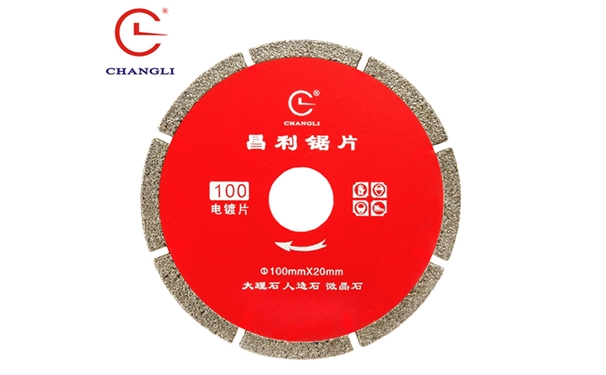 優(yōu)質(zhì)的微晶石鋸片切割的無孔微晶石在安裝時應(yīng)該注意什么呢？